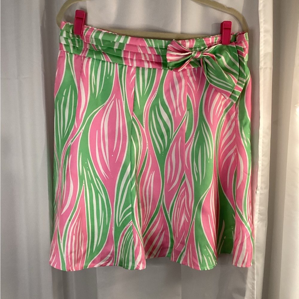 Lilly Pulitzer Silk Tropical Green/Pink Adeline Bow Lined Skirt Size 12, EUC.
